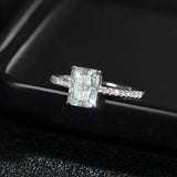 Excellent 1-4carat Radiant Cut VVS1 D Colour Moissanite Silver Engagement Ring