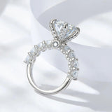 Superb 925 silver 3 Carat  VVS1 D Colour Moissanite Classic, Romantic Elegant and Luxurious Wedding Engagement Rings