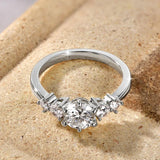 Elegant VVS1  D Colur 1.0CT 6.5MM D Moissanite Diamond Rings Exquisite Jewellery