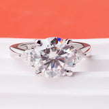 Amazing 3-Stone Round Cut 4.6CT Moissanite Diamond Rings - S925 Silver Wedding Engagement Jewellery With GRA