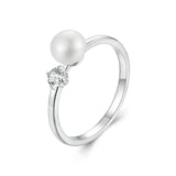 Unique Decorative Design Freshwater Pearl VVS1 D Colour Moissanite Silver Ring