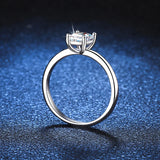 Stunning 1 Carat Emerald Radiant Cut VVS1 D Colour Moissanite Wedding Silver Ring