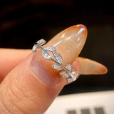 Fashion Leaf Design VVS1 D Colour Moissanite Ring for Women's Fine Jewellery