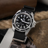 10Bar Waterproof Sweep Seconds Movement Sapphire Glass Stainless Steel Dive Watches