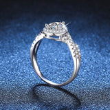 Remarkable 1ct Pear Cut D Colour VVS1 Moissanite Diamond Luxury Engagement Wedding Sterling Silver Rings for Women