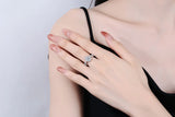 Remarkable 1ct Pear Cut D Colour VVS1 Moissanite Diamond Luxury Engagement Wedding Sterling Silver Rings for Women