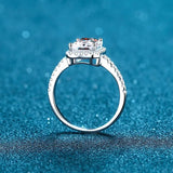 Brilliant 2/1CT Radiant Cut VVS1 D Colour Moissanite Diamonds Silver Engagement Ring