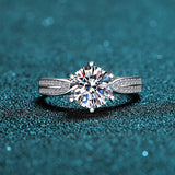 Excellent 0.5ct 1ct VVS1 D Colour Moissanite Diamond Engagement Silver 18KGP Ring