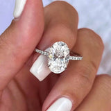 Luxury 4.5CT Oval Cut VVS1 D Colour Moissanite Diamond Silver Engagement Ring