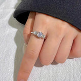 Round Cut 6.5mm/8mm Moissanite Three Stone 925 Silver Ladies Fashion Rings for Women Engagement Wedding Jewellery