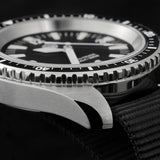 10Bar Waterproof Sweep Seconds Movement Sapphire Glass Stainless Steel Dive Watches