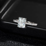 Excellent 1-4carat Radiant Cut VVS1 D Colour Moissanite Silver Engagement Ring
