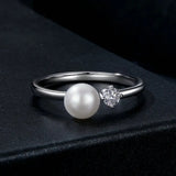 Unique Decorative Design Freshwater Pearl VVS1 D Colour Moissanite Silver Ring