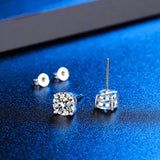 Top Sparkling 0.5-2 Carat D Colour Moissanite 925 Sterling Silver Stud Earrings