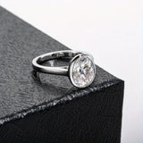 Remarkable Oval Retro 2 Carat Moissanite Diamond Simple Fashion Versatile Women High Quality Wedding Engagement Ring