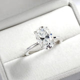 Luxury 4.5CT Oval Cut VVS1 D Colour Moissanite Diamond Silver Engagement Ring