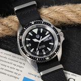 10Bar Waterproof Sweep Seconds Movement Sapphire Glass Stainless Steel Dive Watches