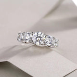 Elegant Jewellery Three Stone Moissanite Diamonds 18KGP Silver Engagement Wedding Ladies Rings with GRA Certificate
