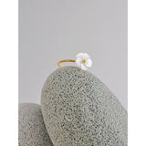 18K Gold Plated Fashion Sweet Stainless Steel Natural Shell Flower Adjustable Ring