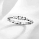 Fine 0.13 CTTW VVS1 D Colour 5 Stones Moissanite Diamonds Engagement Silver Rings