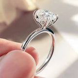 Superb 1-3CT Oval Cut VVS1 D Colour Moissanite Diamond Silver Solitaire Wedding Ring
