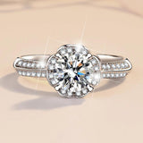 Flower Design 1ct VVS1 D Colour Moissanite Diamond Rings, S925 Silver Wedding Engagement Fine Jewellery GRA Certified