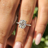 Fabulous 1-2 Carat Oval Cut VVS1 D Colour Moissanite Diamond Silver Wedding Ring
