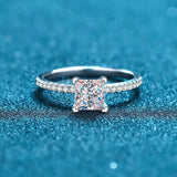 Super 1ct 2ct Princess VVS1 D Colour Moissanite Diamond Engagement Silver Ring