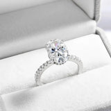 Luxury 4.5CT Oval Cut VVS1 D Colour Moissanite Diamond Silver Engagement Ring