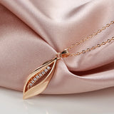 Luxury Vintage Design Leaf Shape Rolled 14K Rose Gold AAA Zircon Diamonds Pendant Necklace - Trendy Jewellery