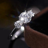 Round Cut 6.5mm/8mm Moissanite Three Stone 925 Silver Ladies Fashion Rings for Women Engagement Wedding Jewellery