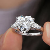 Superb 1/2/3/4CT Heart Cut VVS1 D Colour Moissanite Diamond Engagement Silver Ring