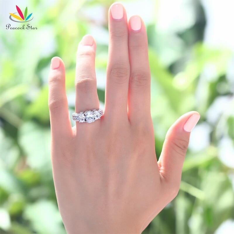 Gorgeous Vintage Style 2 Ct. Simulated Lab Diamond Silver Wedding Engagement Ring - The Jewellery Supermarket