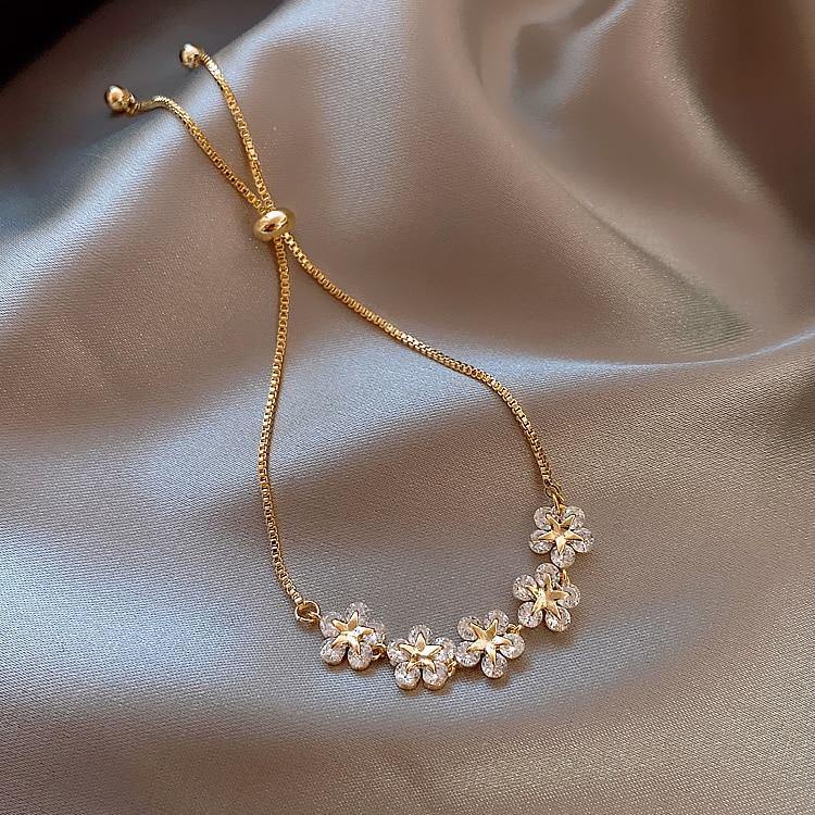 New Design Fashion Jewellery High-End Luxury Flower AAA+ CZ Diamonds Bracelet - The Jewellery Supermarket