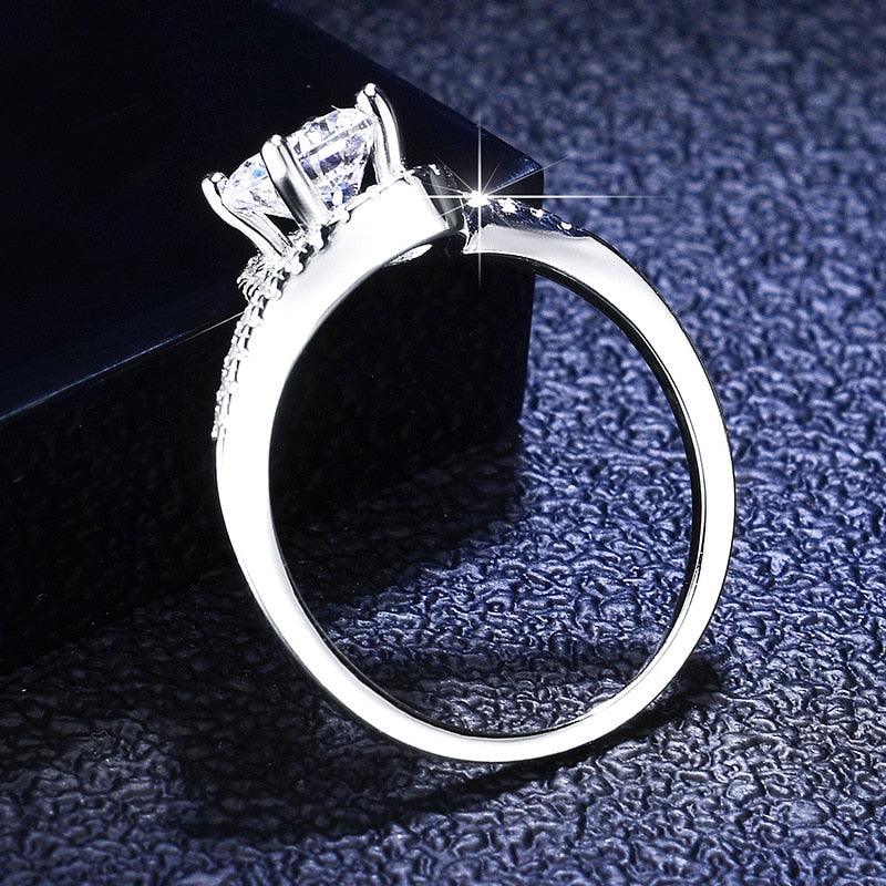 Attractive 4 Prong Round 1 CT High Quality Moissanite Diamonds Halo Luxury Rings - Fine Jewelry - The Jewellery Supermarket
