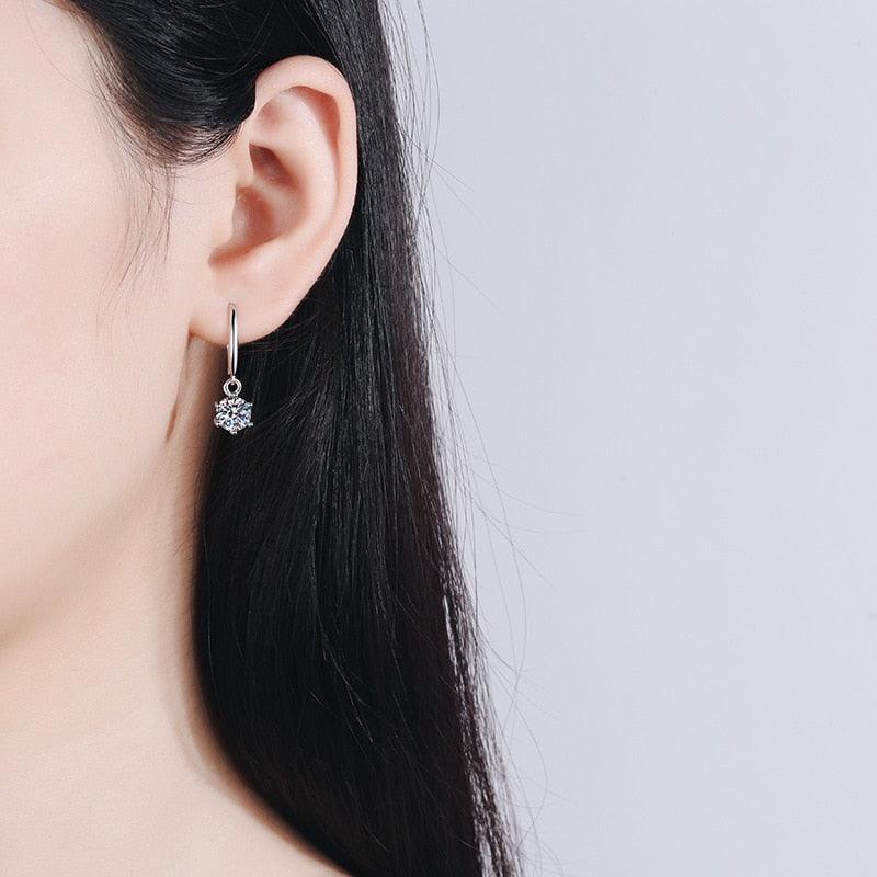 Classic Round Cut D Color VVS1 ♥︎ High Quality Moissanite Diamonds ♥︎ Ear Hook Earrings - Fine Jewelry - The Jewellery Supermarket