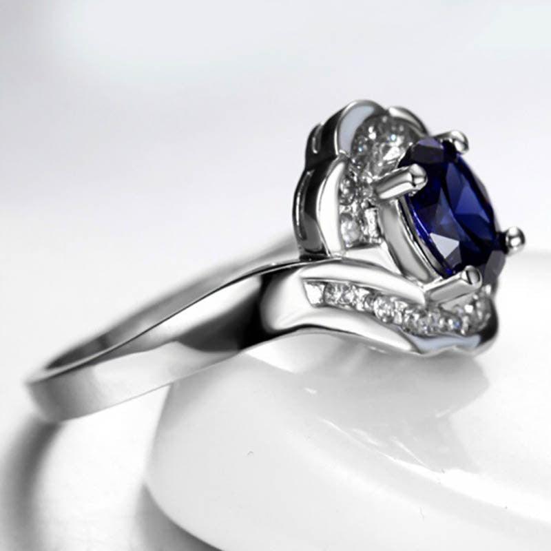 Graceful Luxury Geometry Blue Oval AAAA Lab Sapphire Gemstone New Design Ring - The Jewellery Supermarket