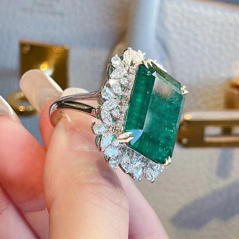 NEW Popular High Quality Fashion Emerald AAA+ Quality CZ Diamonds High End Luxury Ring - The Jewellery Supermarket