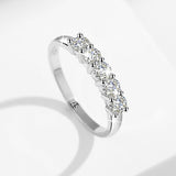 Excellent 5 Stone Round Cut High Quality Moissanite Diamonds Ring - Brilliant Trendy Fine Jewellery - The Jewellery Supermarket