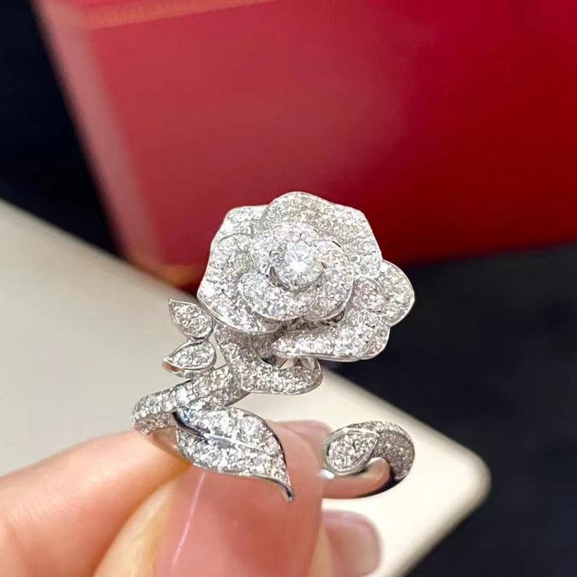 VINTAGE FASHION RINGS Luxury Flower Shiny AAA+ Zircon Ring - The Jewellery Supermarket