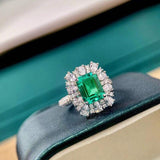 New Fashion Green Oversized Large AAA+ Quality CZ Diamonds Luxury Ring - The Jewellery Supermarket