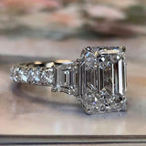 New Arrival Marvelous Luxury Rectangle Cut AAA+ Quality CZ Diamonds Engagement Ring - The Jewellery Supermarket