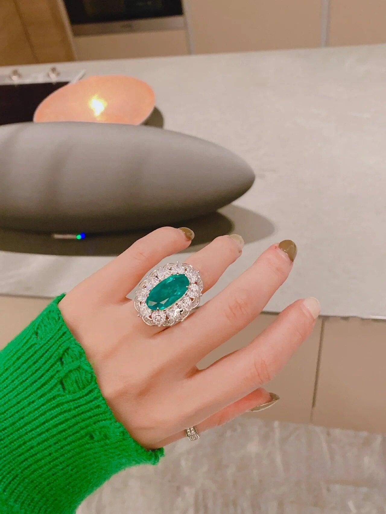 New Luxury Jewelry Oval Cut Flower Design Inlaid Green AAA+ Quality CZ Diamonds Ring - The Jewellery Supermarket