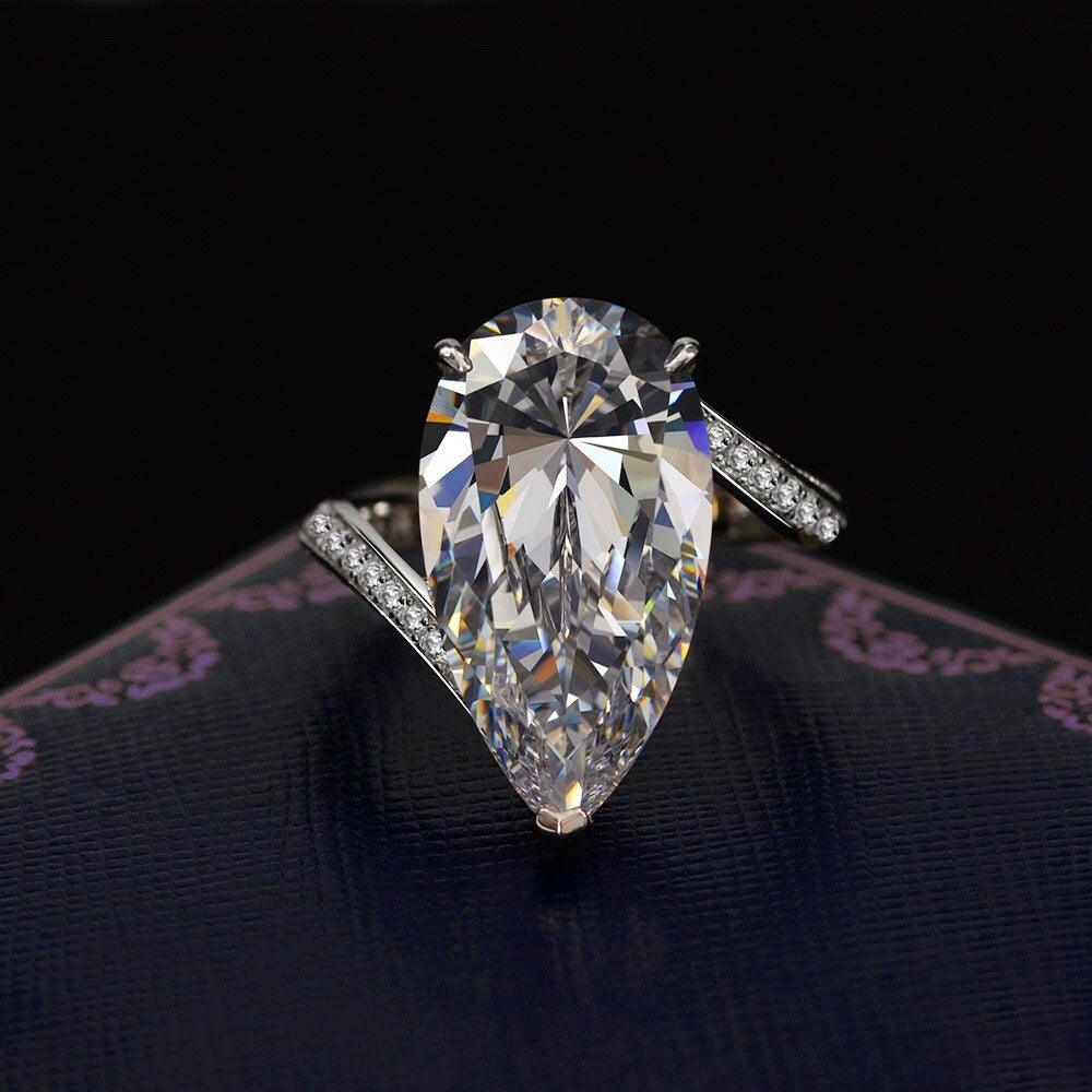 Super Luxury 12x22mm Pear-Shaped Cut Simulated Lab Diamond Ring -Best Buy - The Jewellery Supermarket